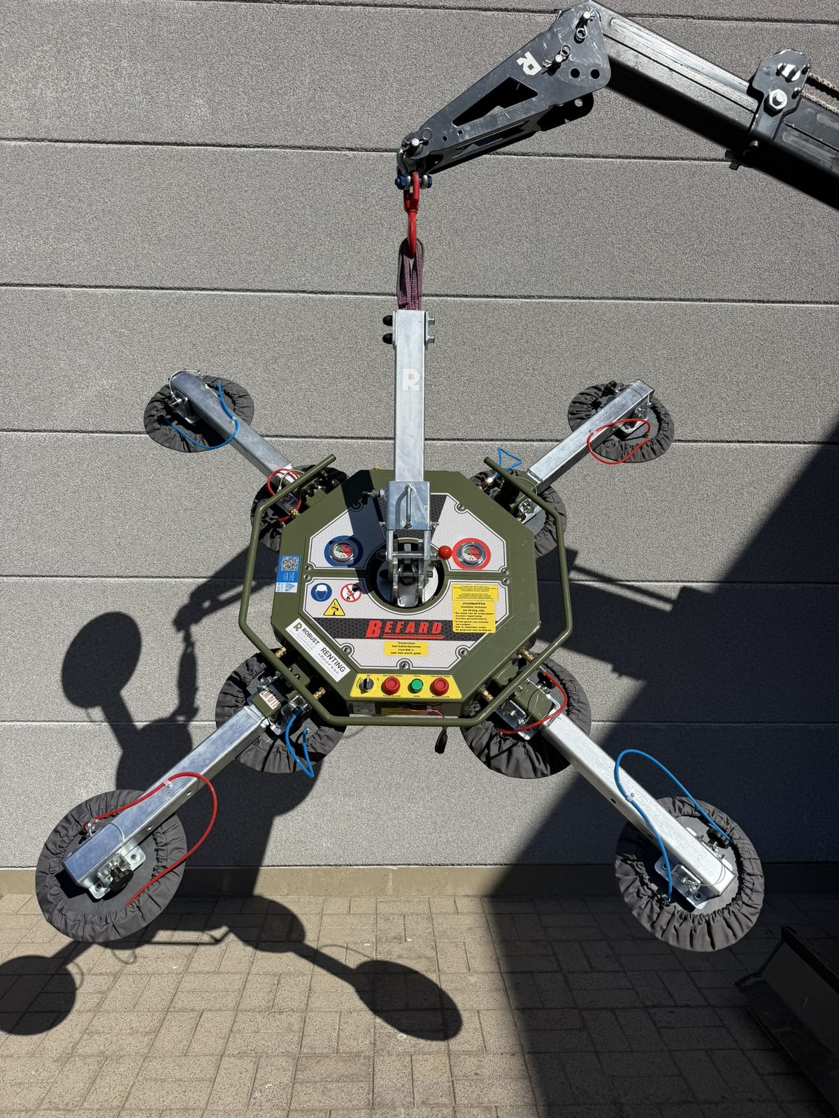 Befard vacuümheffer aan mini heiskraan
